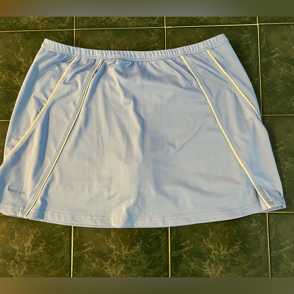 bolle Women’s Tennis Skort. Size L